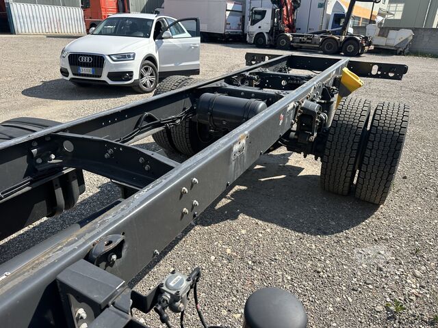 Telaio camion Renault D13.250