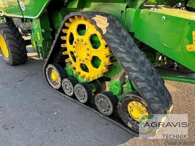 Combine harvester John Deere T 670