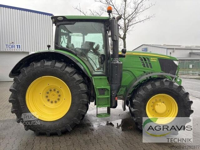 Traktor John Deere 6215 R