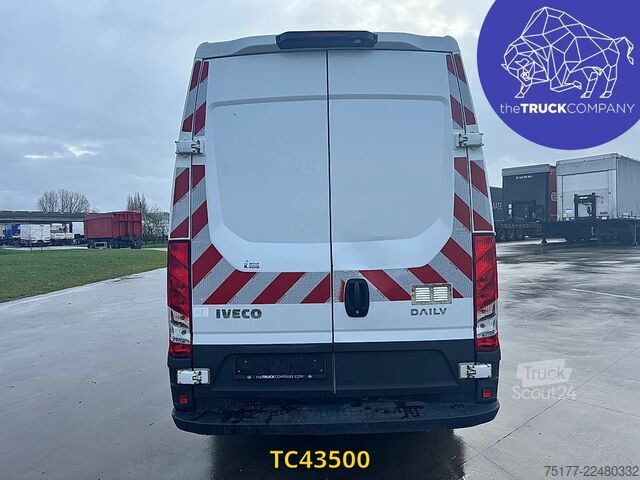 панелен ван Iveco Daily 35C15V12 Double cab 7 places