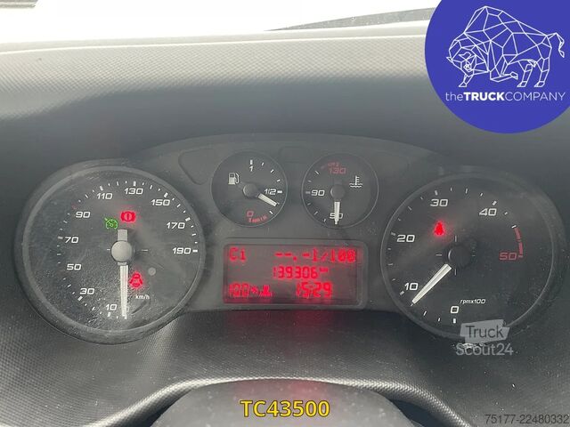 панелен ван Iveco Daily 35C15V12 Double cab 7 places