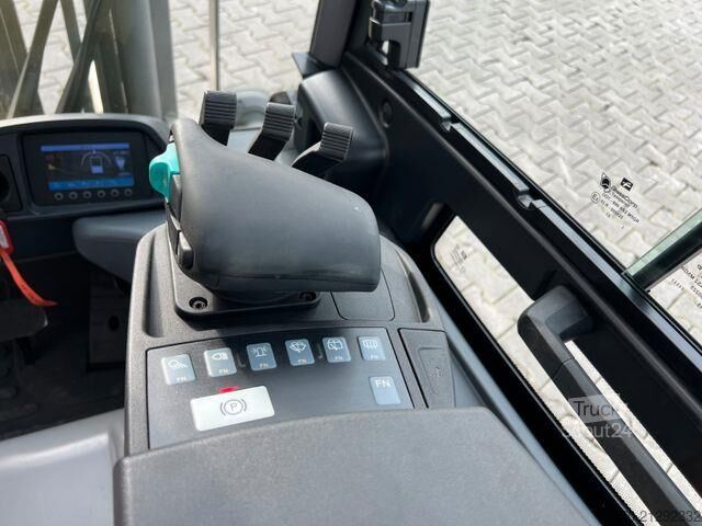 Viličar Jungheinrich EFG 215 / Triplex: 4.25m! / SS / 4.029h