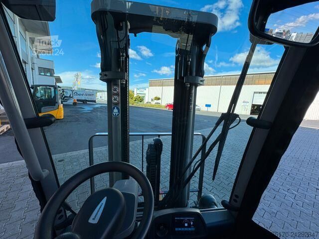 Viličar Jungheinrich EFG 215 / Triplex: 4.25m! / SS / nur 2.865h!