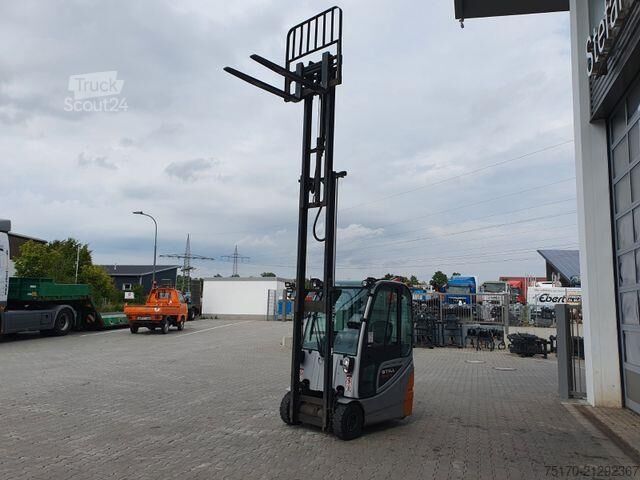 Forklift Still RX 20-14 / Triplex: 4,3m / nur 2.328h / SS