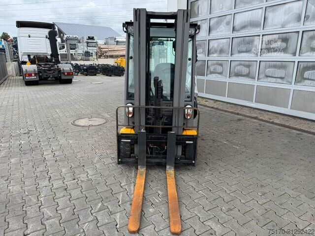 Viličar Jungheinrich EFG 215 / Triplex: 4.25m! / SS / nur 3.298h!