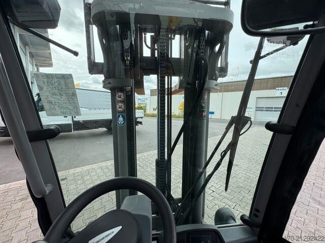 Viličar Jungheinrich EFG 215 / Triplex: 4.25m! / SS / nur 3.298h!