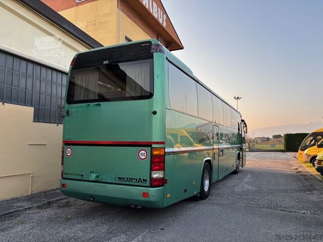 Turistični avtobus Neoplan N 316 SHD