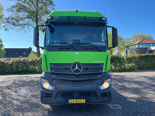  Mercedes-Benz Actros 1943