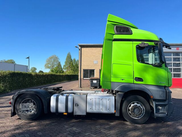  Mercedes-Benz Actros 1943