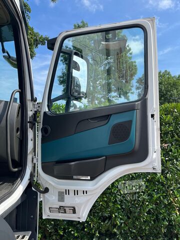 Koffer Volvo FM 330 VTJ3R