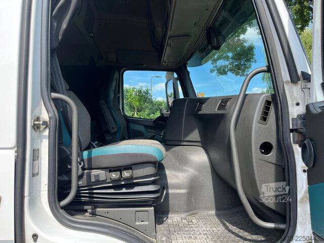 Koffer Volvo FM 330 VTJ3R