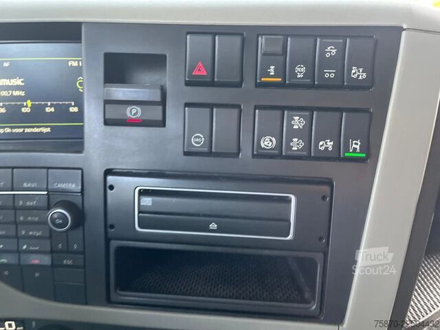 Koffer Volvo FM 330 VTJ3R