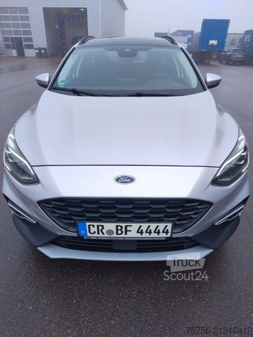 Minibus FORD Focus Turnier Active