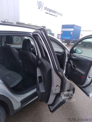 Minibus FORD Focus Turnier Active