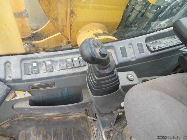 Escavatore gommato NEW HOLLAND WE 150