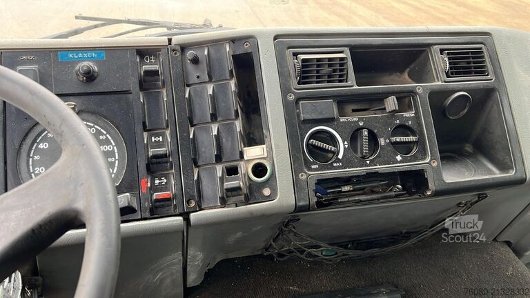 Kipper Volvo FL 6 - 15 (MANUAL PUMP / POMPE MANUELLE / LAMES...