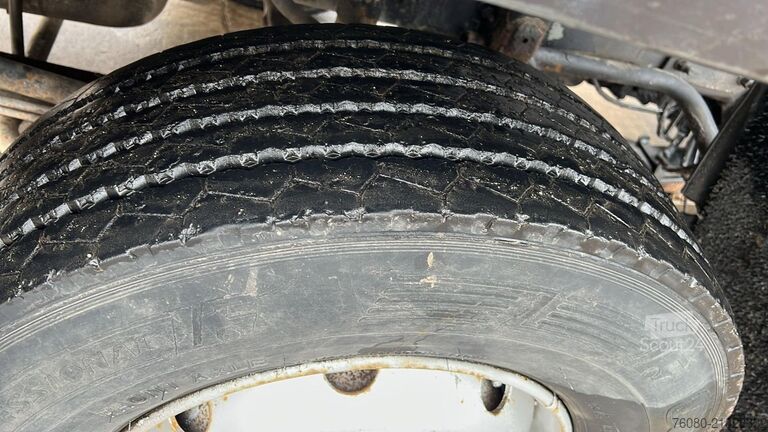 Kipper Volvo FL 6 - 15 (MANUAL PUMP / POMPE MANUELLE / LAMES...