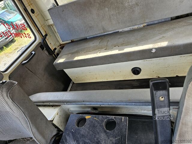 Ciężarówka z płaską platformą MAN VW-MAN 8.150 FAE G90 4x4 Doppelkabine