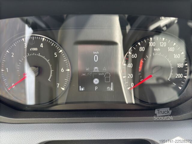 Autonkuljetuspakettiauto RENAULT Master Automatik AHK 3,5t Fahrtenschreiber