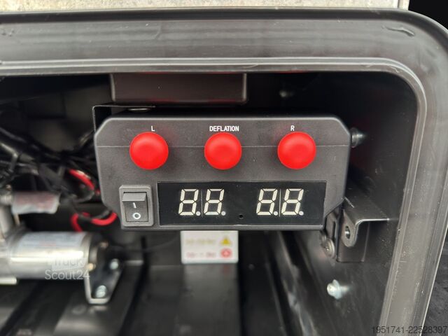 Hinaaja RENAULT Master Automatik AHK 3,5t Fahrtenschreiber