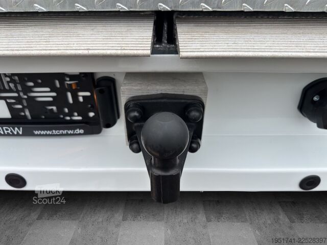 Hinaaja RENAULT Master Automatik AHK 3,5t Fahrtenschreiber