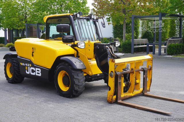 Teleskopik yükleyiciler JCB 525-60T5 / 2022 / 860 MTH! / joystick