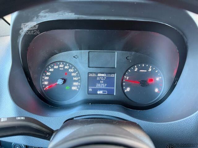 Bâche coulissante Mercedes-Benz Sprinter 215 CDI DoKa Klima AHK