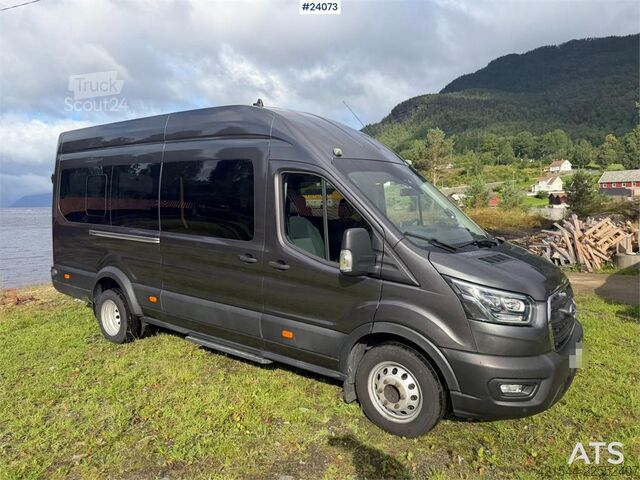 Minibussi Ford Transit Minibus – 16+1 Seats and Low Mileage