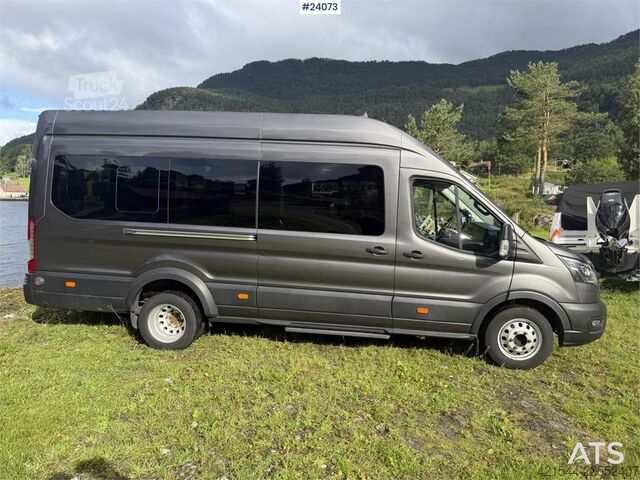 Minibussi Ford Transit Minibus – 16+1 Seats and Low Mileage
