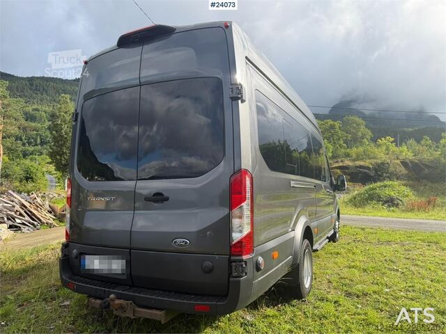 Minibussi Ford Transit Minibus – 16+1 Seats and Low Mileage
