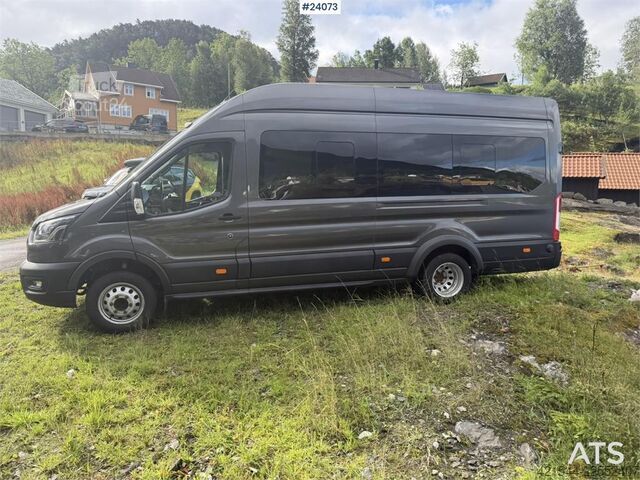 мікроавтобус Ford Transit Minibus – 16+1 Seats and Low Mileage