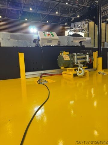 Ημιρυμουλκούμενο χαμηλής φόρτωσης  NÜKTE 4 ACHS TIEFLADER VIERTE ACHSE GELENKT