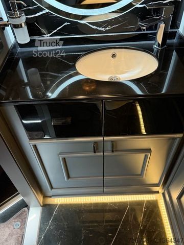 Minibus MERCEDES-BENZ Sprinter 519 Cdi LUXURY-VIP 10 SITZER