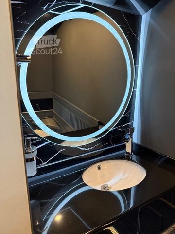 Minibus MERCEDES-BENZ Sprinter 519 Cdi LUXURY-VIP 10 SITZER