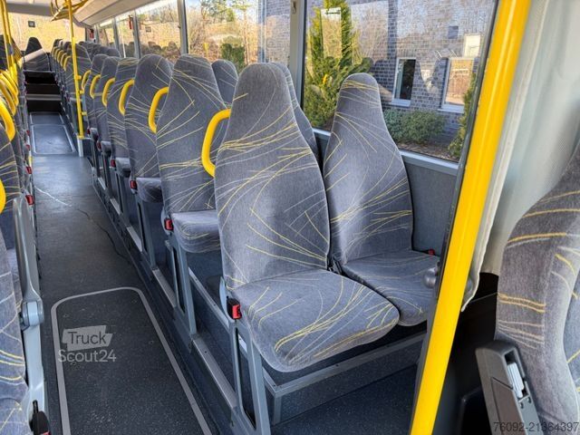 Intercitybuss MERCEDES-BENZ O560 Intouro (Euro 6*Klimaanlage)