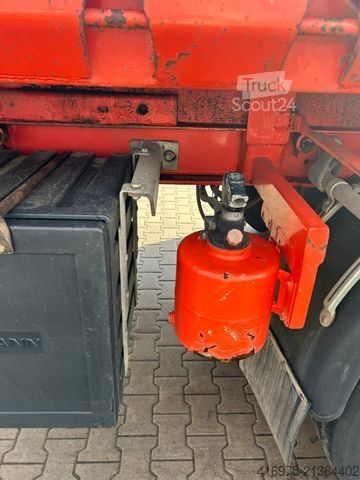 Nízkoložný návěs  Janzen Sattelauflieger Plateau hydr Heckausschub