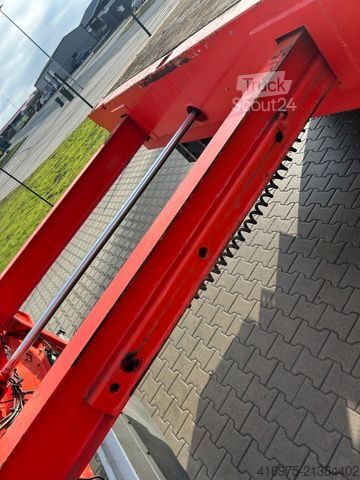 Nízkoložný návěs  Janzen Sattelauflieger Plateau hydr Heckausschub