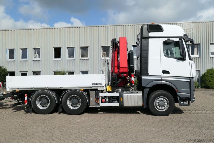 Lastbil med flak MERCEDES-BENZ 2651 L Arocs HAD 6x6,HMF 3220,Funk,AHK,Container