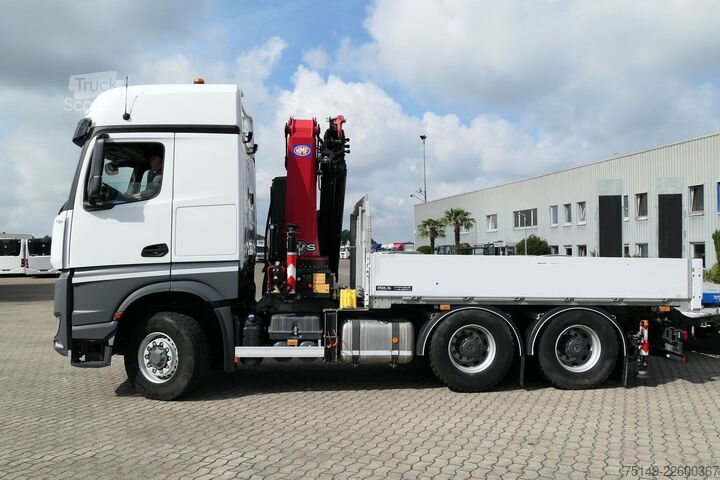 Speciallastbil MERCEDES-BENZ 2651 L Arocs HAD 6x6,HMF 3220,Funk,AHK,Container