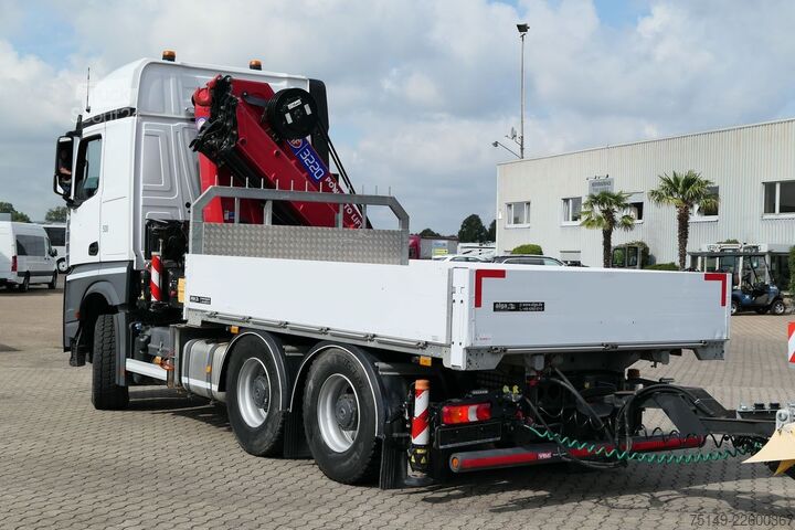 Speciallastbil MERCEDES-BENZ 2651 L Arocs HAD 6x6,HMF 3220,Funk,AHK,Container