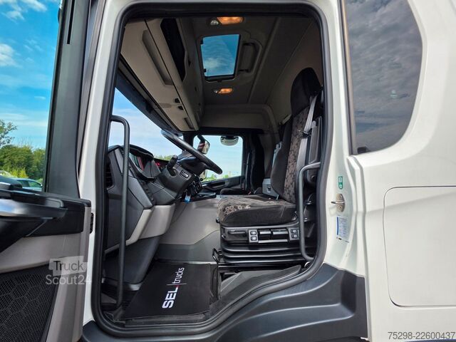شاحنة مشروبات SCANIA P360B6x2*4LB | 6D | Lenkachse | Platform