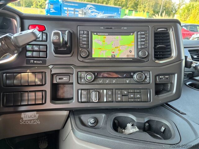 شاحنة مشروبات SCANIA P360B6x2*4LB | 6D | Lenkachse | Platform