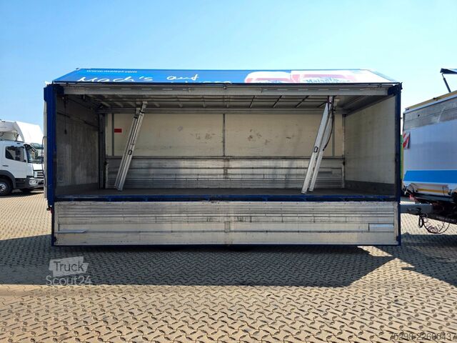 شاحنة مشروبات SCANIA P360B6x2*4LB | 6D | Lenkachse | Platform