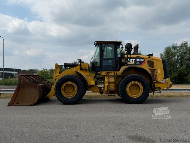 Carregadeira Caterpillar 966M XE
