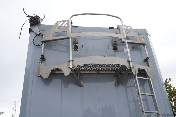 Schubbodenauflieger Schwarzmüller Walking floor semi-trailer / 2021 / 4 un