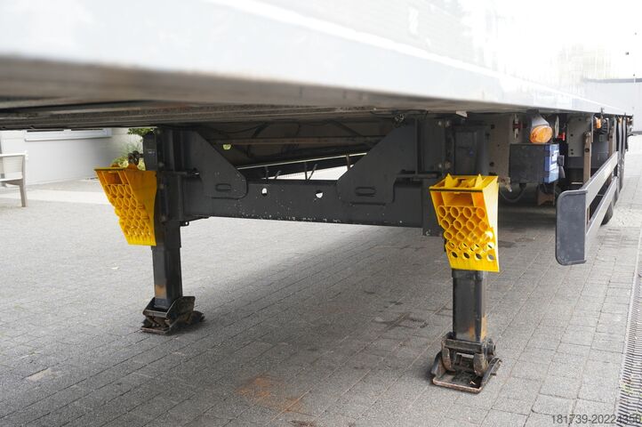 Schubbodenauflieger Schwarzmüller Walking floor semi-trailer / 2021 / 4 un