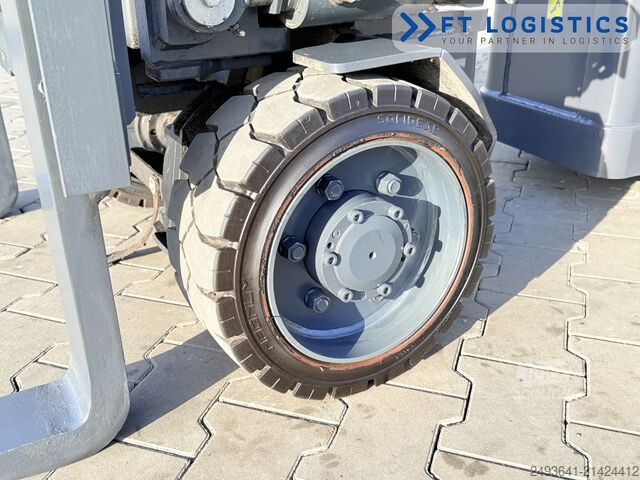 узкопроходный вилочный погрузчик Combilift AISLE MASTER 20SHE QUAD MAST 6950 | 76 H