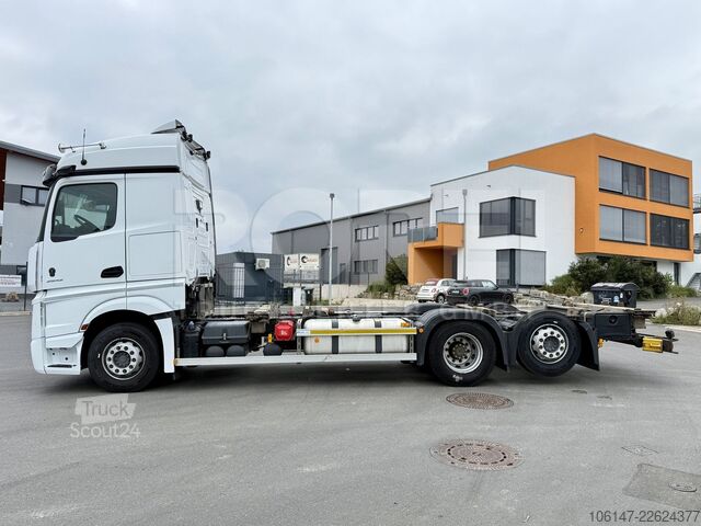 Samochód z wymienną zabudową MERCEDES-BENZ Actros 2542 BDF, Liftachse, Mirror-Cam, AHK