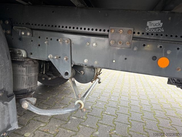 Dobozos furgon IVECO Eurocargo 80E19/P  Euro6D Koffer LBW 1000kg