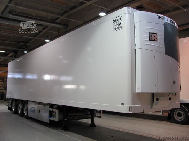 Frigorifik yarı römork  Ekeri 3-Achs-Thermofaltwandsattel